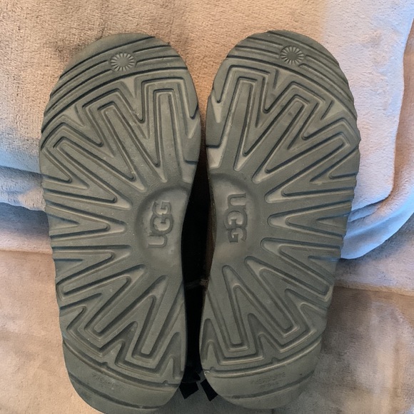 Ugg size four black brand new boots. Never worn. - Picture 5 of 6